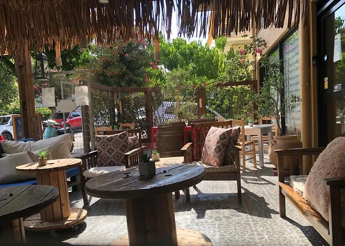 Rhodes Backpackers Boutique Hostel